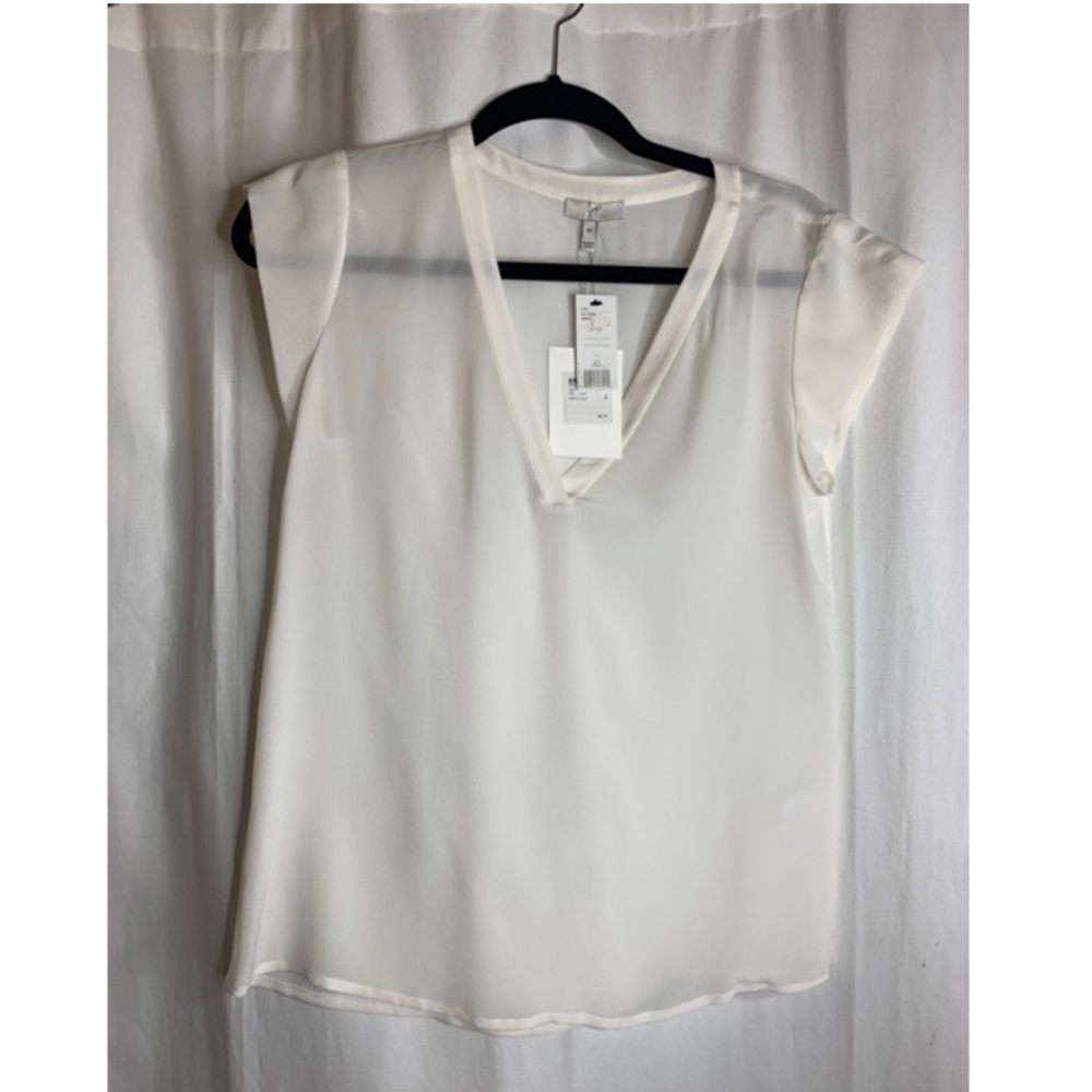 Joie XS Silk v-neck. NEVER BEEN WORN. NWT